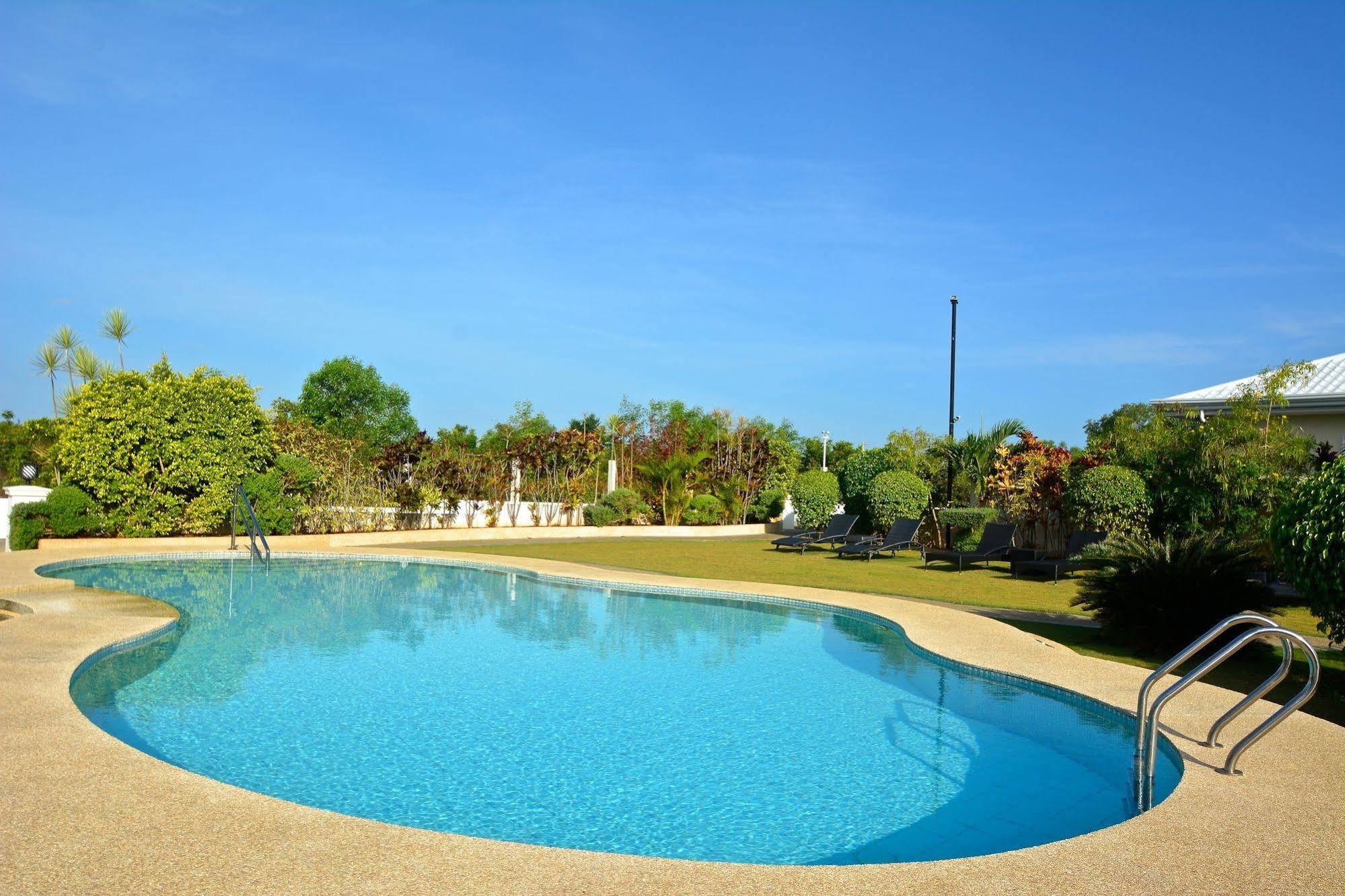 Olivia Resort Serviced Apartments And Bungalows Panglao Εξωτερικό φωτογραφία